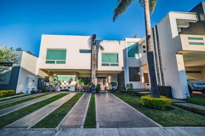 CASA EN VENTA - LOS OLIVOS RESIDENCIAL