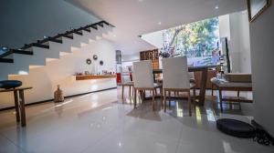 CASA EN VENTA - LOS OLIVOS RESIDENCIAL