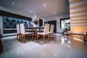 CASA EN VENTA - LOS OLIVOS RESIDENCIAL